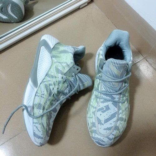 Customer photo review of Huet 'Fusion Blast' 07R Sneakers