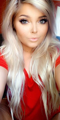 Customer photo review of Weft Brazilian 100% Human Hair Sew In Bundles Straight 100Grams Color #27 Honey Blonde Highlight #613 Blonde (#27/613)