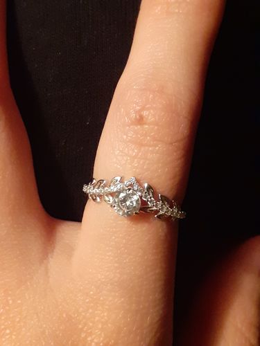 Customer photo review of Wanderlust Candle - 925 Sterling Silver Nature Ring Collection