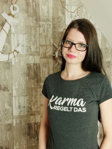 Customer photo review of Karma regelt das - Words on Shirts  - Damen Melange Shirt