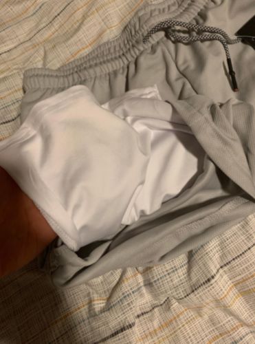 Customer photo review of 7" Pocket Hybrid Shorts