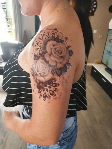 Customer photo review of Mandala Floral 2