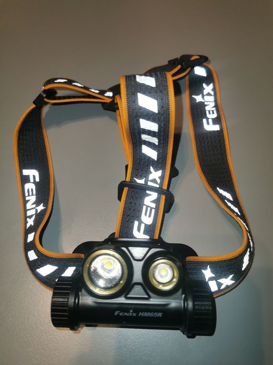 Customer photo review of Fenix HM65R Lampe frontale à double faisceau - 1400 lumens - rechargeable batterie incluse