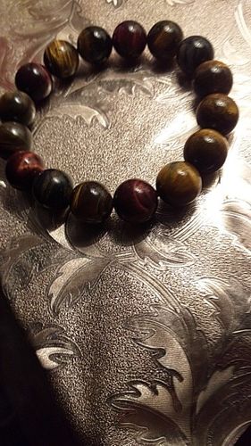 Customer photo review of Tigeraugen-Schutzarmband