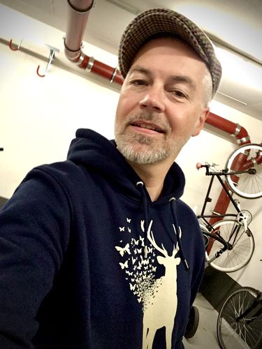 Customer photo review of HIRSCH SCHMETTERLINGE - BIO  - Unisex Hoody (PREMIUM)