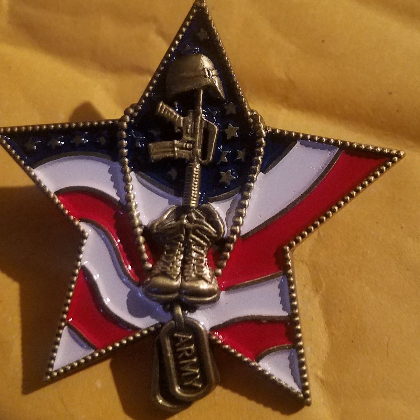 Customer photo review of US Army Veteran Pin