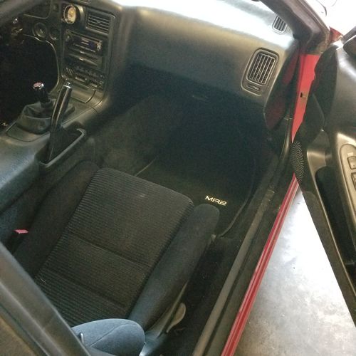 Customer photo review of MR2Heaven Reproduction Floor Mats with Matching Trunk Mat