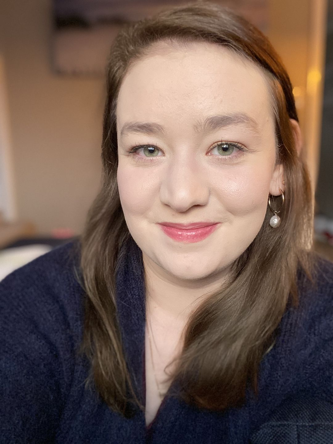 Customer photo review of Pearl Medium Hoops
