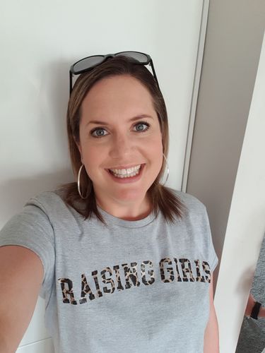 Customer photo review of Raising Girls Leopard Tee (MRK X)