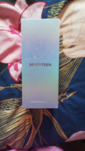 Customer photo review of Official SEVENTEEN Carat Bong Ver2 Light Stick with Bluetooth