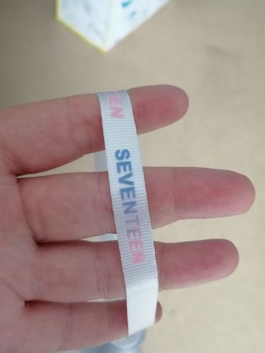 Customer photo review of Official SEVENTEEN Carat Bong Ver2 Light Stick with Bluetooth