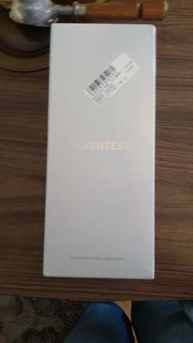 Customer photo review of Official SEVENTEEN Carat Bong Ver2 Light Stick with Bluetooth