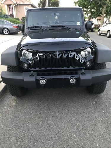 Customer photo review of [PRE-ORDER] Shark Grille - Glossy Black (07-18 Wrangler JK/ JKU)