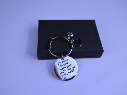 Customer photo review of I Love You Dad Keychain