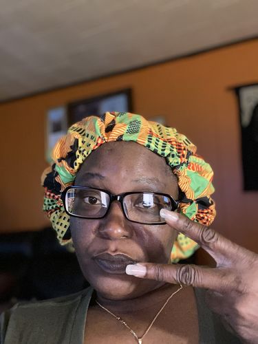 Customer photo review of Locs & Natural Hair Satin Lining Bonnets