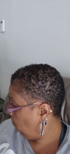 Dawn E. review of Free Gift image 1 out of 1