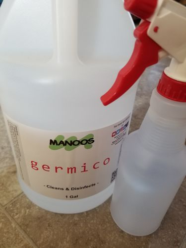 Customer photo review of gel hand sanitizer