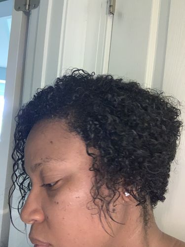 Customer photo review of Sample Curly Hair Wash and Go System with Organic Jojoba Oil for Moisturizing Hair with Lavender Fragrance (Step 1 - 4)