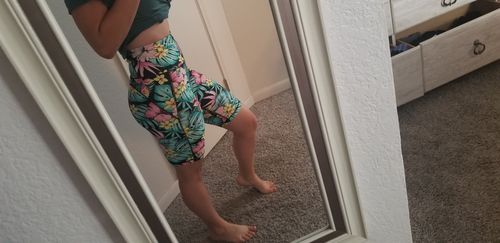 Customer photo review of Pocket Biker Shorts - White Floral