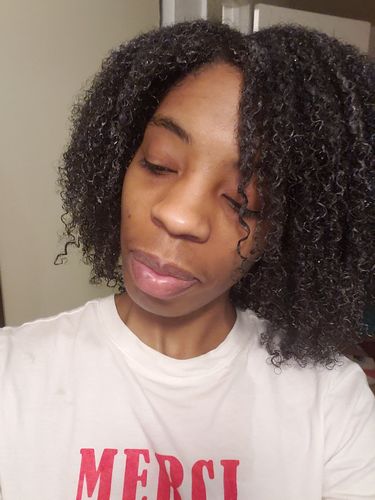 Customer photo review of Curly Hair Wash and Go System with Organic Jojoba Oil for Moisturizing Hair with Lavender Fragrance (Step 1 - 4)