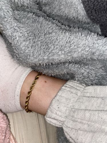 Customer photo review of Chunky Rope anklet GOLD