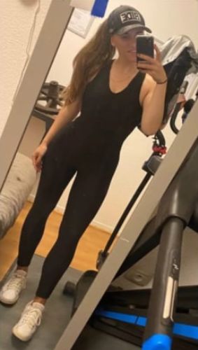 Customer photo review of GYMKARTEL® ANTI-CELLULITE AND BOOTY LIFTING JUMPSUIT - BLACK