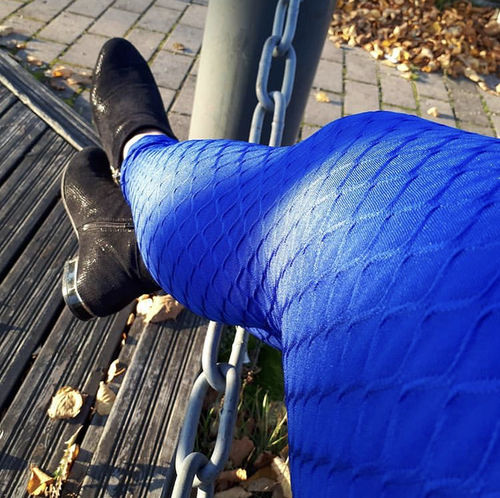 Customer photo review of GYMKARTEL® ANTI-CELLULITE AND PUSH UP LEGGINGS - BLUE
