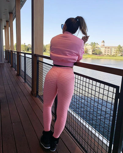 Customer photo review of GYMKARTEL® ANTI-CELLULITE AND PUSH UP LEGGINGS - PINK