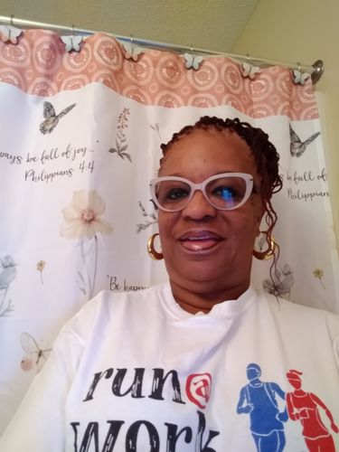 Customer photo review of Women's Body Oil Perfume Mist