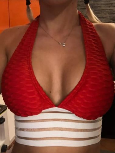 Customer photo review of GYMKARTEL® MESH SPORTS BRA - RED