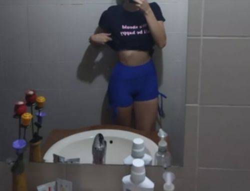 Customer photo review of GYMKARTEL® ANTI-CELLULITE AND PUSH UP SHORTS - BLUE