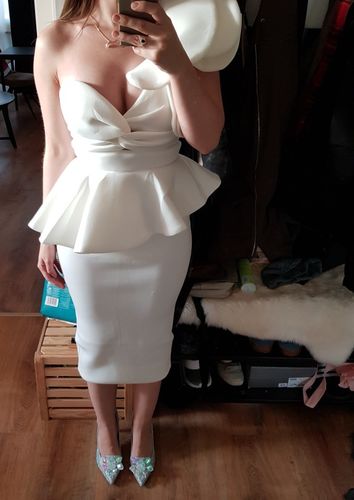 Customer photo review of Floral Ruffles Bodycon Backless Cocktail Party Dress