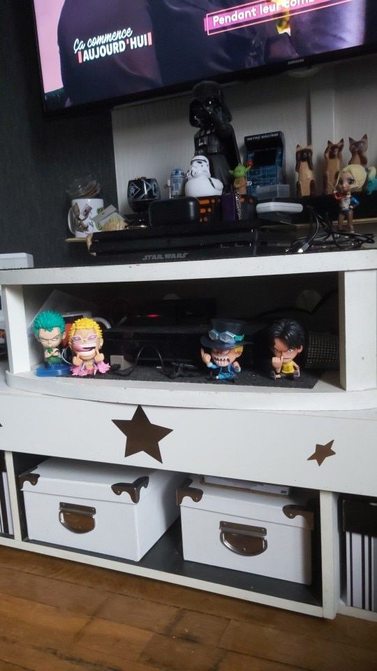Customer photo review of One Piece Mini Figures