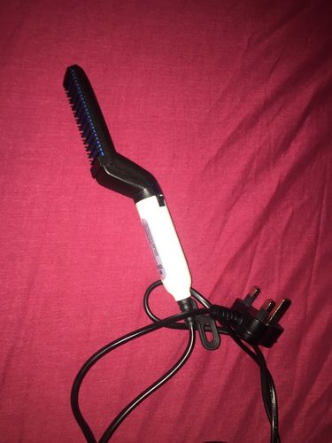 Customer photo review of Beard Straightener (Heated Combing Brush)