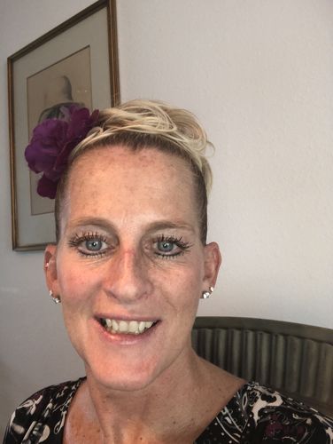 Customer photo review of JuvaBun Messy Bun