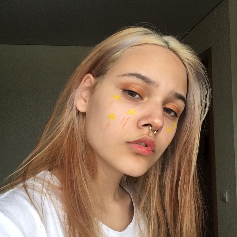 Customer photo review of Hidrocor Ocre Brown Prescription Colored Contact Lenses