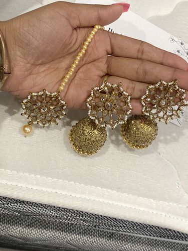 Customer photo review of Pearl Polki Flower (various colours)