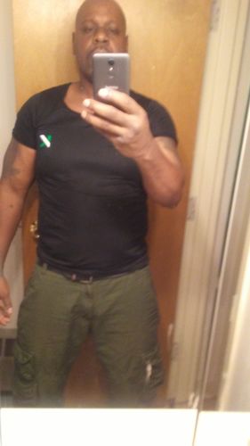 Customer photo review of Men's Weight-Loss Neoprene T-Shirt