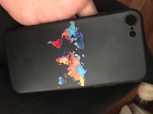 Customer photo review of Coque Iphone Mappemonde Colorée