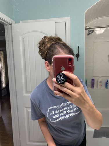 Customer photo review of JuvaBun Messy Bun