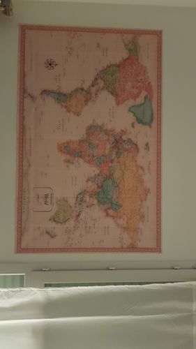 Customer photo review of Poster Carte Du Monde Vintage Rosianne