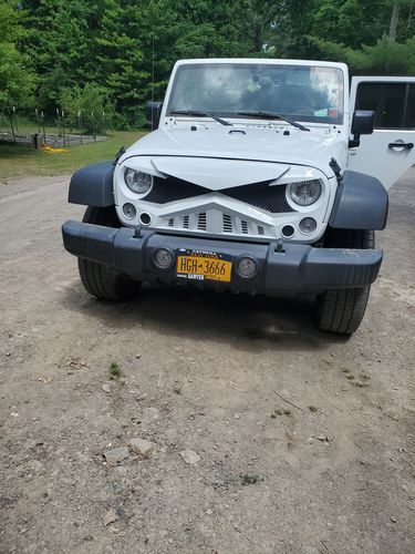 Customer photo review of Hawke Grille - White ( 07-18 Jeep Wrangler JK)
