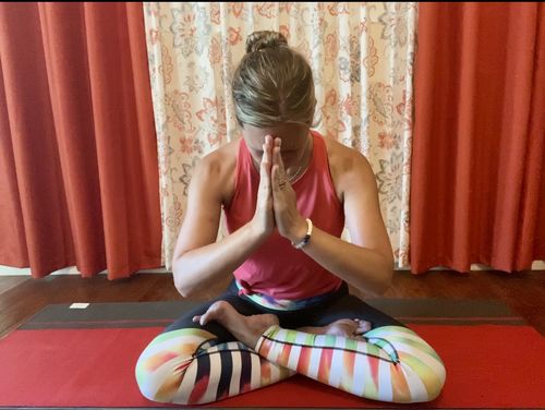 Customer photo review of Rainbow Dye Onyx Leggings