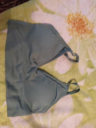 Customer photo review of Ultimate Versatile Seamless Bra/Bralette