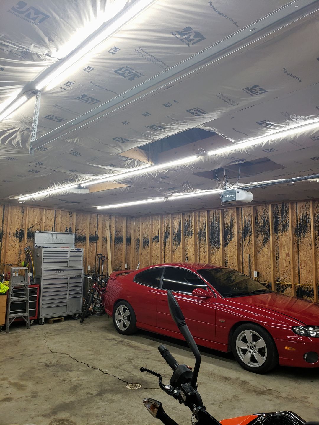 Customer photo review of T8 8ft V shape LED tube 60w Integrated 5000k Clear