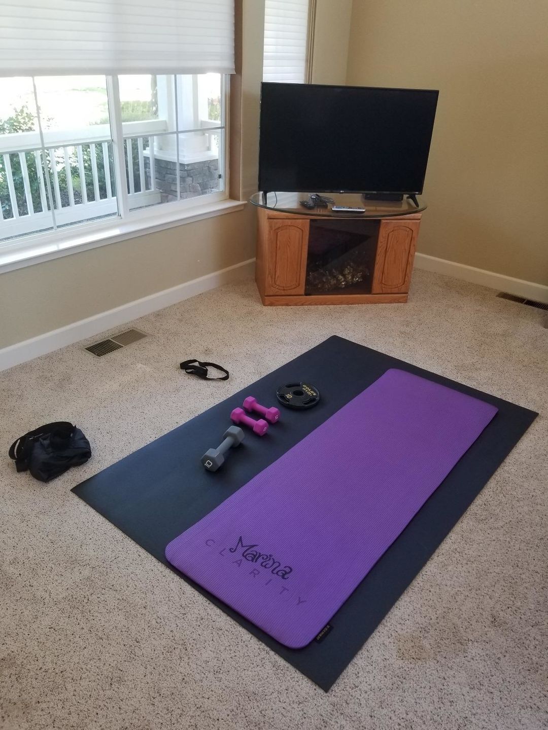 Customer photo review of GXMMAT Large Exercise Mat 6'x4'