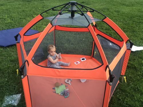 Customer photo review of Pop N' Go® Playpen