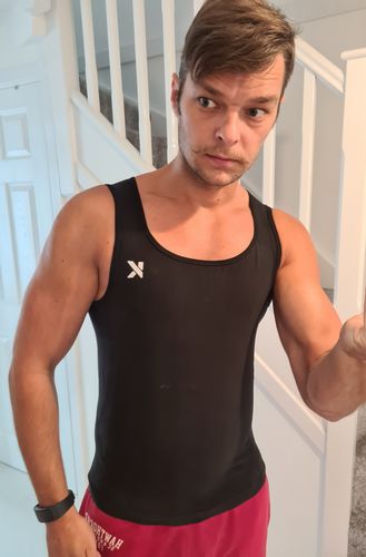 Customer photo review of Men's Heat-Trapping Sweat Vest