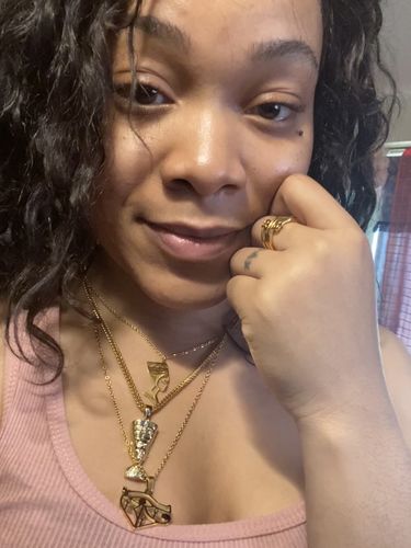 Customer photo review of Eye Am Queen Bundle