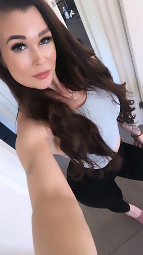 Customer photo review of Bare Leggings